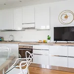 Iflat Bright & Cozy Retreat *