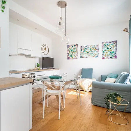 Διαμέρισμα Iflat Bright & Cozy Retreat