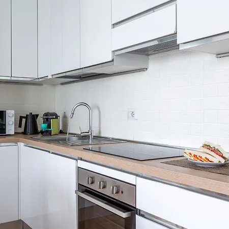 Iflat Bright & Cozy Retreat Apartamento *